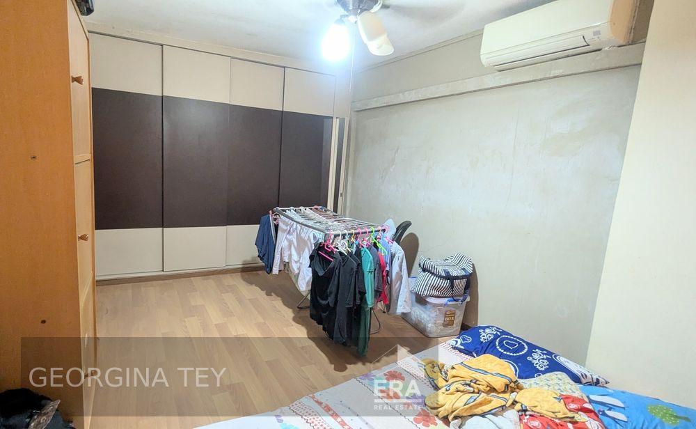HDB - 2 room for Sale: Marine Terrace, Marine Parade, D15, 440058