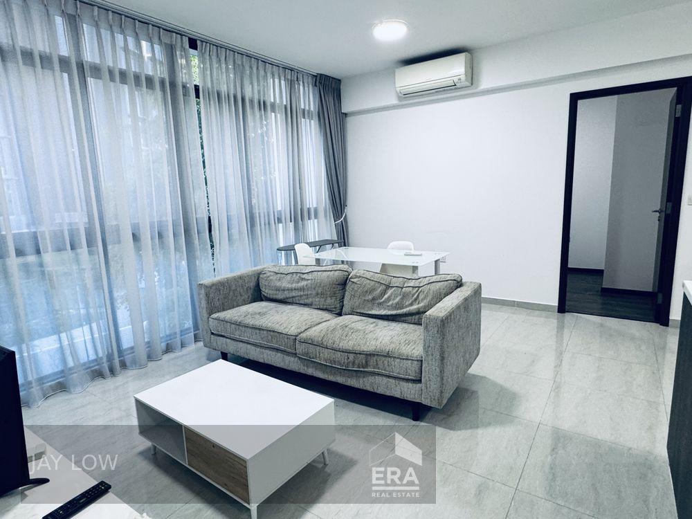 Prop-GPT: Condominium: D27 Yishun Symphony Suites