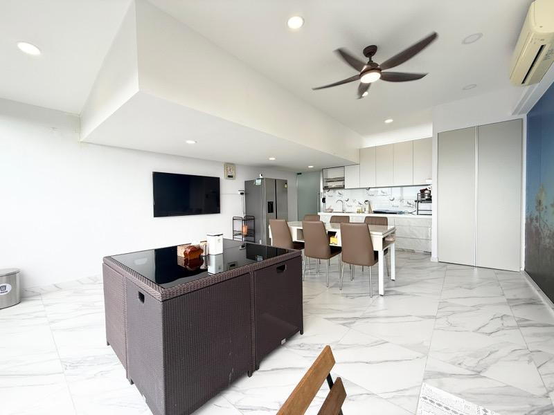 RIPPLE BAY Condominium For Sale, $2,500,000, 3 Bed 3 Bath 1,787 sqft $1,399.00 psf