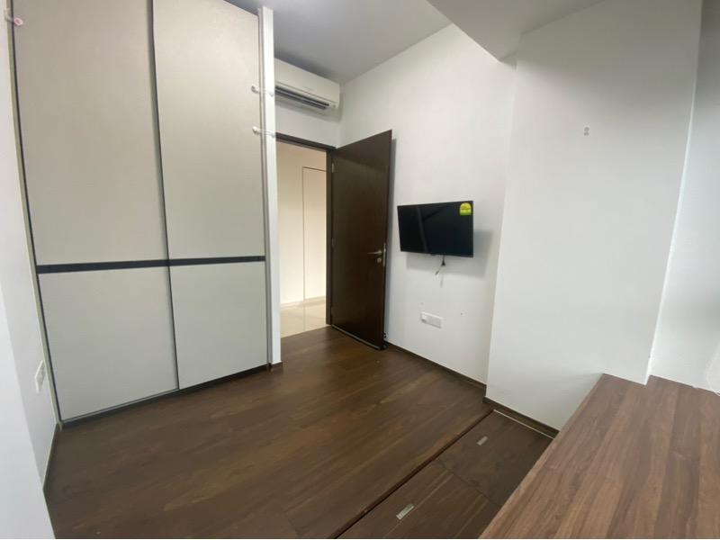 D'Nest Condominium For Sale, $1,149,999, 2 Bed 2 Bath 753 sqft $1,527.00 psf