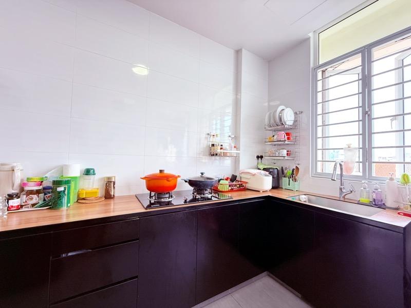 The Elegance @ Changi Condominium For Sale, $1,680,000, 3 Bed 2 Bath 1,011 sqft $1,662.00 psf