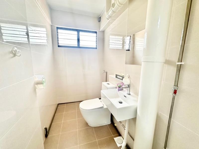 HDB Apartment for Sale. 