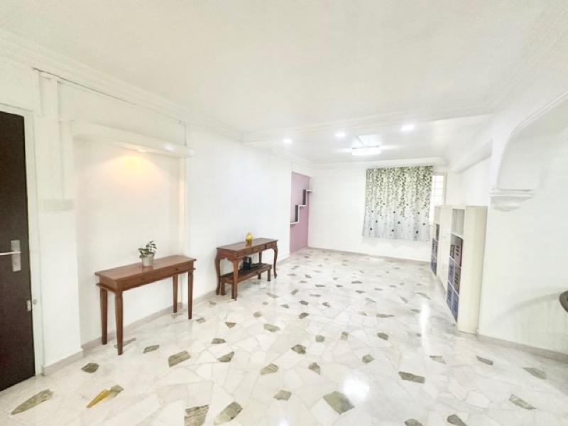 HDB Apartment for Sale. 