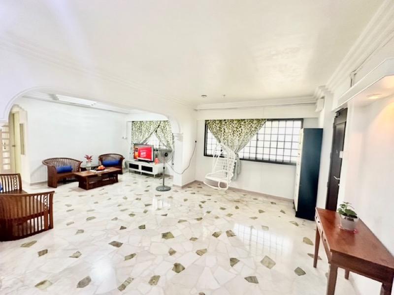 HDB Apartment for Sale. 