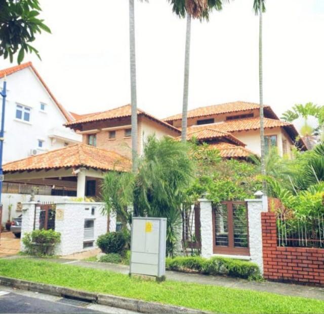 Prop-GPT: Corner Terrace: D19  Serangoon Garden Estate