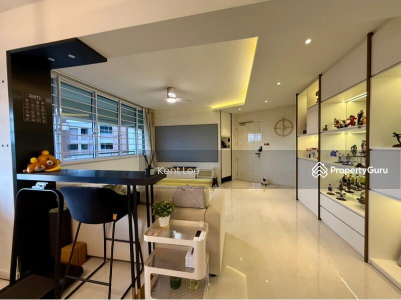 Prop-GPT: HDB Flat: D19  410 Serangoon Central