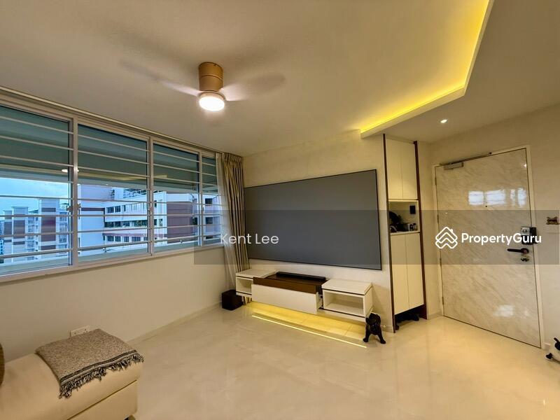 HDB Flat for Sale. , 410 Serangoon Central. , SGD 866,000 | 99-year lease. 