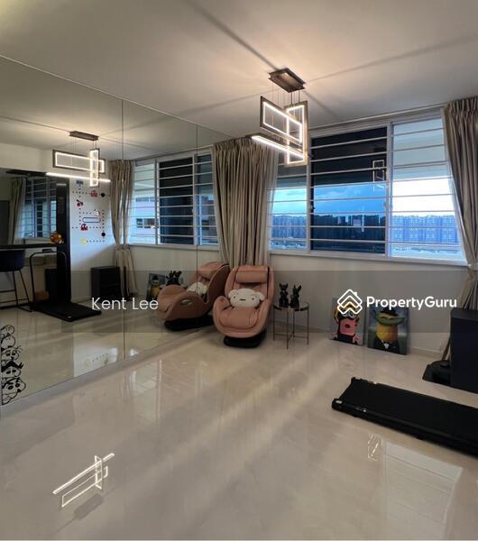 HDB Flat for Sale. , 410 Serangoon Central. , SGD 866,000 | 99-year lease. 