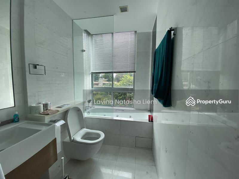 One Tree Hill Residence