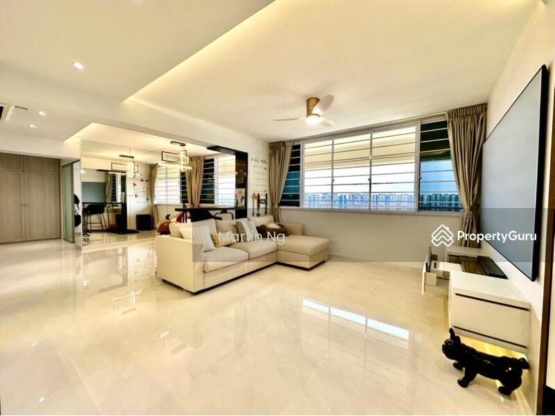 Prop-GPT: HDB Flat: D19  410 Serangoon Central