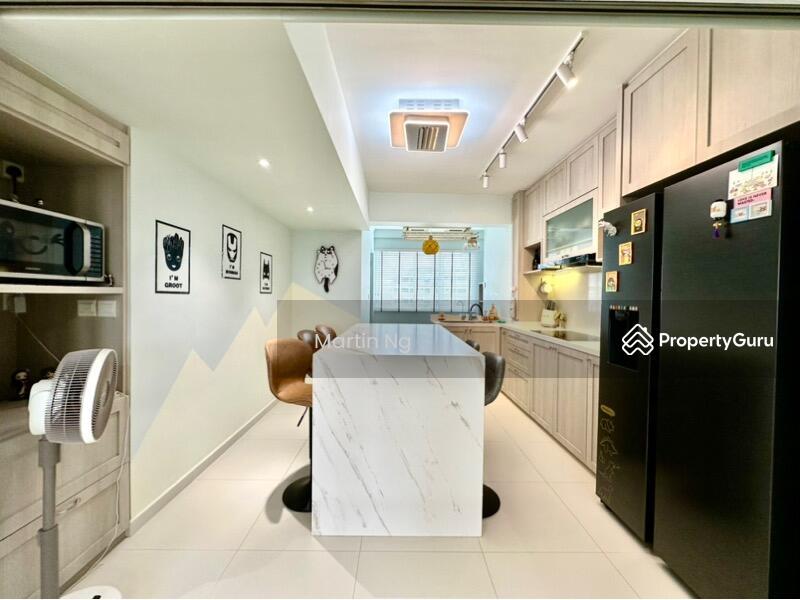 HDB Flat for Sale. , 410 Serangoon Central. , SGD 866,000 | 99-year lease. 