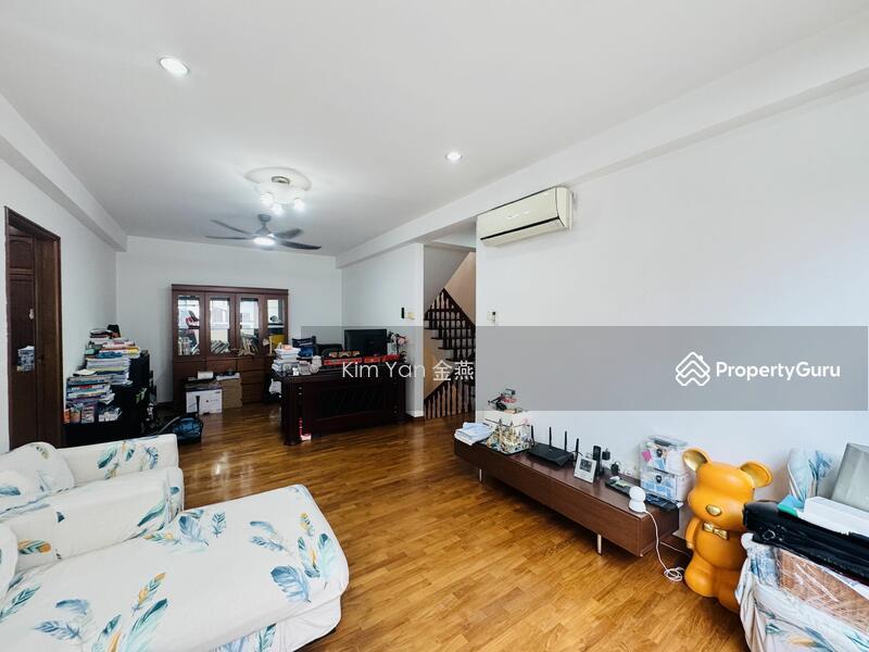 Semi-Detached for Sale: Holland, D10, 278300