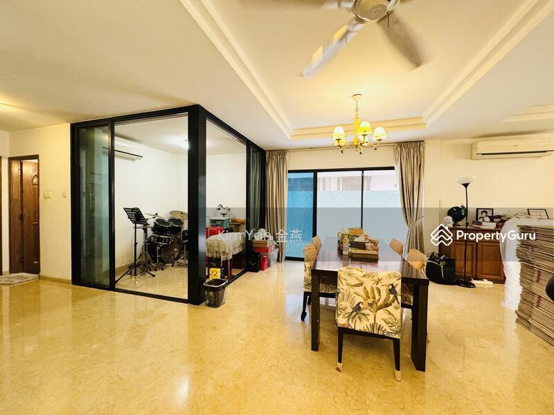 Semi-Detached for Sale: Holland, D10, 278300