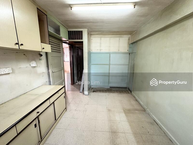 HDB Flat for Sale: D13, 370058