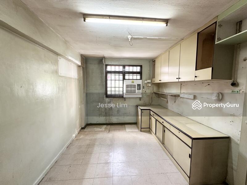 HDB Flat for Sale: D13, 370058