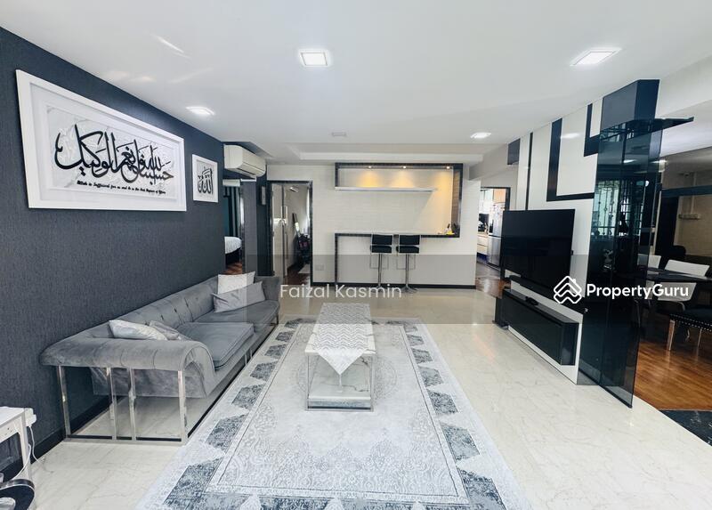 Prop-GPT: HDB Flat: D18  456 Tampines Street 42