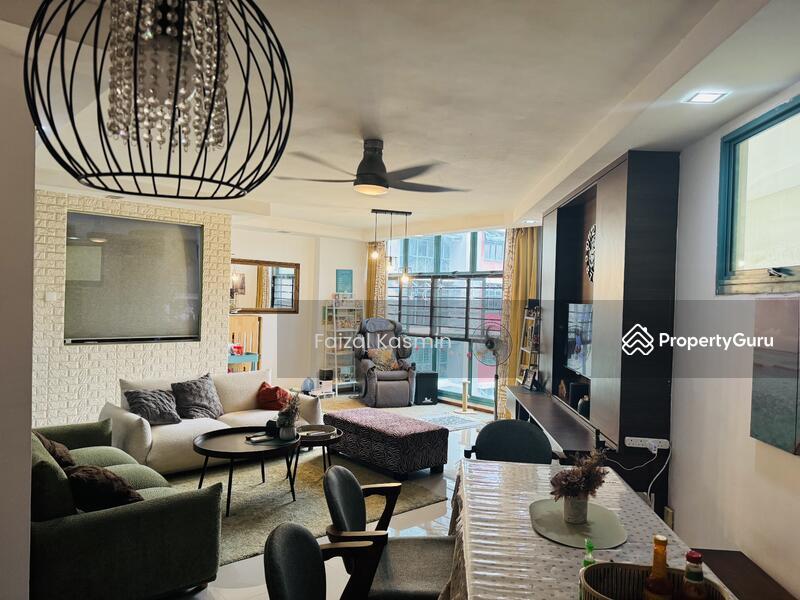 Prop-GPT: HDB Flat: D25  688C Woodlands Drive 75