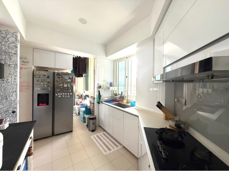 Oleander Towers Condominium For Sale, $2,488,888, 4 Bed 3 Bath 1,464 sqft $1,700.00 psf