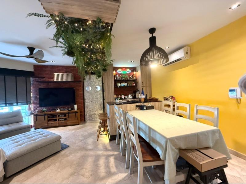 Oleander Towers Condominium For Sale, $2,488,888, 4 Bed 3 Bath 1,464 sqft $1,700.00 psf