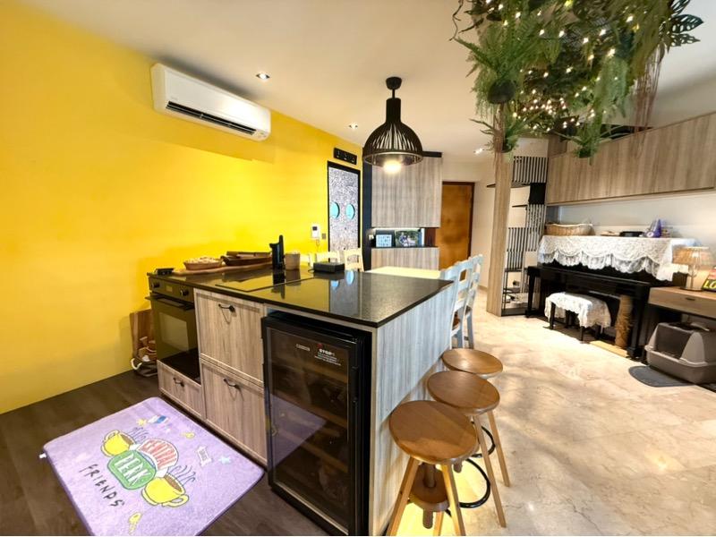 Oleander Towers Condominium For Sale, $2,488,888, 4 Bed 3 Bath 1,464 sqft $1,700.00 psf