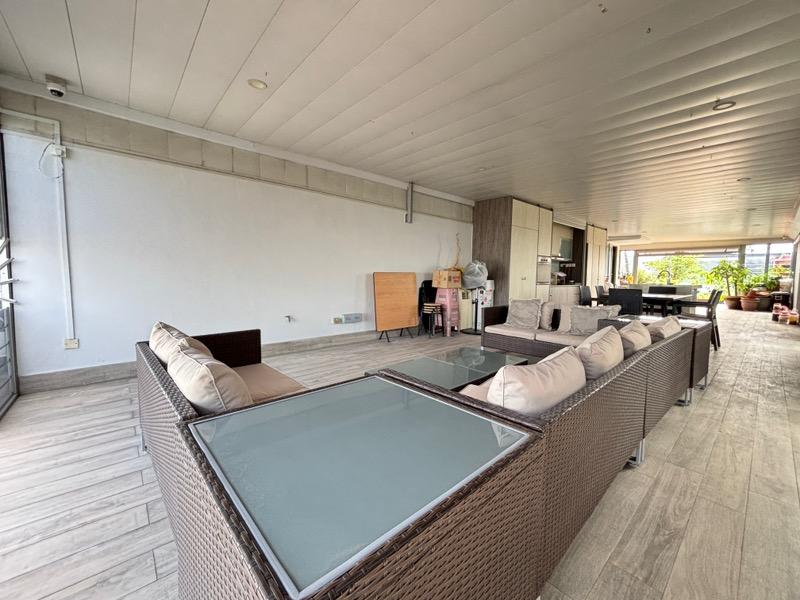 A Treasure Trove Condominium For Sale, $4,880,000, 7 Bed 5 Bath 4,870 sqft $1,002.00 psf