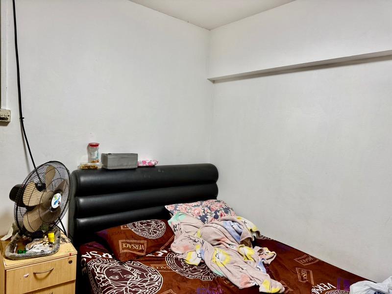 436 Woodlands Street 41 HDB Apartment For Sale, $450,000, 3 Bed 2 Bath 904 sqft $498.00 psf