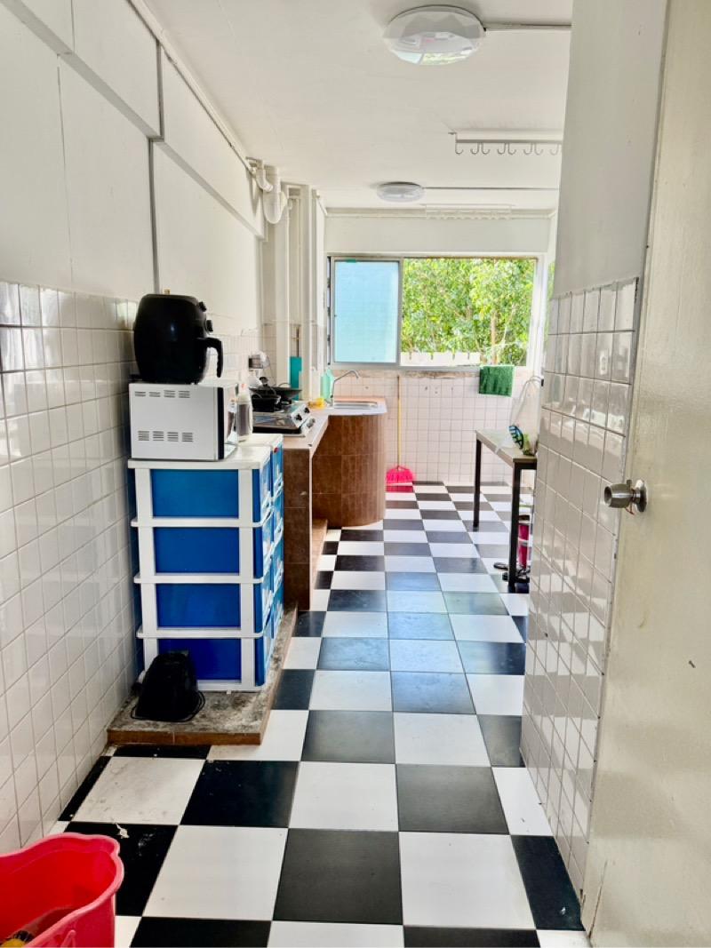 436 Woodlands Street 41 HDB Apartment For Sale, $450,000, 3 Bed 2 Bath 904 sqft $498.00 psf