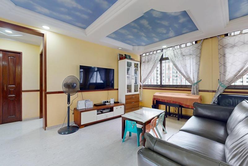 Prop-GPT: HDB Apartment: D19  923 Hougang Avenue 9