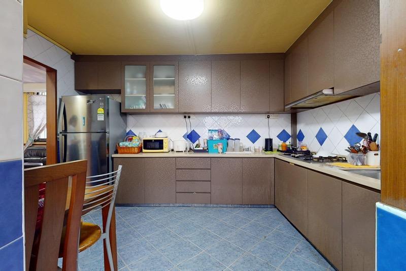 923 Hougang Avenue 9 HDB Apartment For Sale, $780,000, 3 Bed 2 Bath 118 sqft $6,610.00 psf