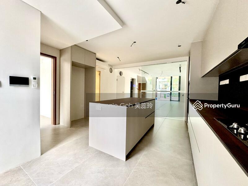 Serangoon Garden. Brand New Modern Inter Terrace!