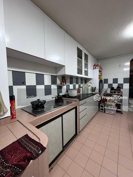 HDB Flat for Sale. , 257 Jurong East Street 24. , SGD 409,000 | 99-year lease. 