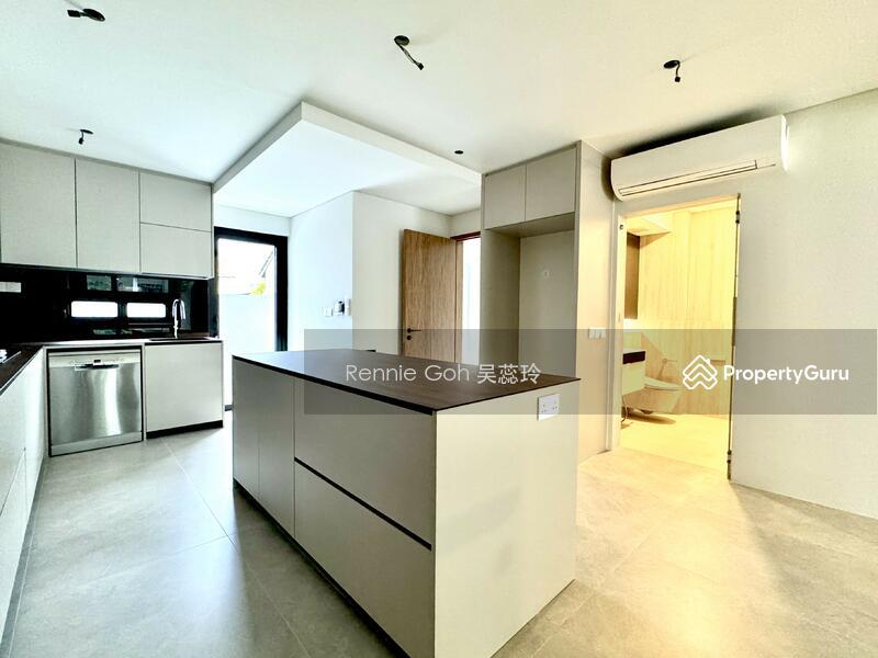 Serangoon Garden. Brand New Modern Inter Terrace!