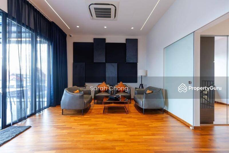 Corner Terrace for Sale: D28, 808910