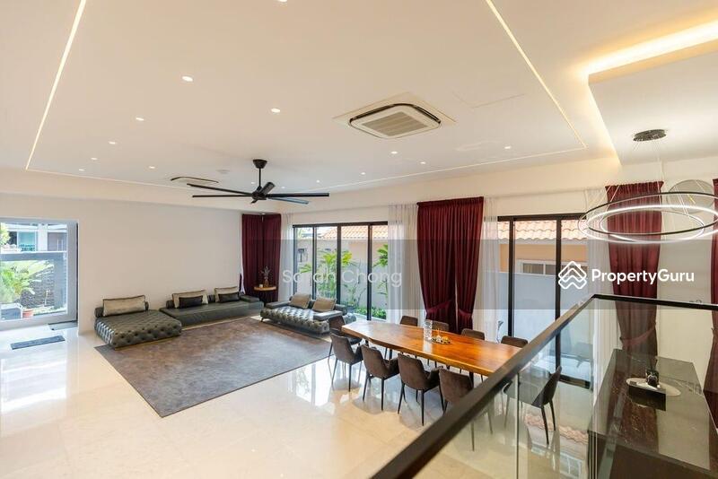 Corner Terrace for Sale: D28, 808910