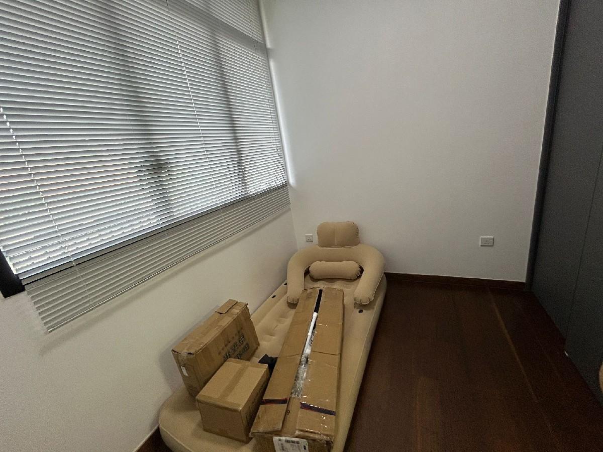 Daintree Residence Condominium For Sale, $1,390,000, 2 Bed 2 Bath 710 sqft $1,958.00 psf