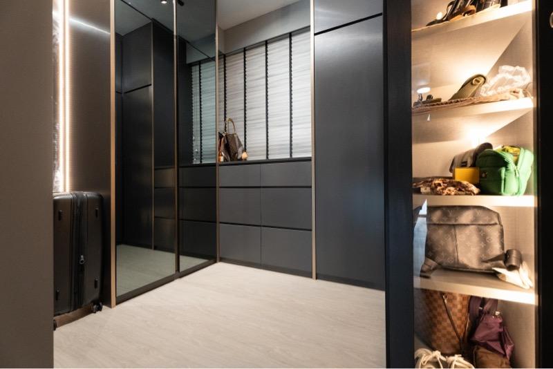 iNz Residence Condominium For Sale, $1,300,000, 3 Bed 2 Bath 883 sqft $1,472.00 psf