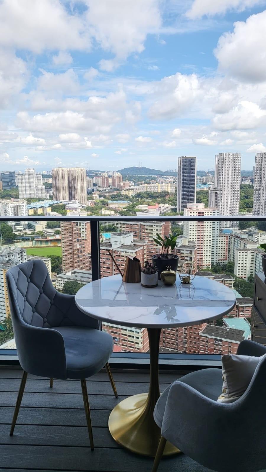 Stirling Residences Condominium For Sale, $1,550,000, 2 Bed 1 Bath 624 sqft $2,484.00 psf