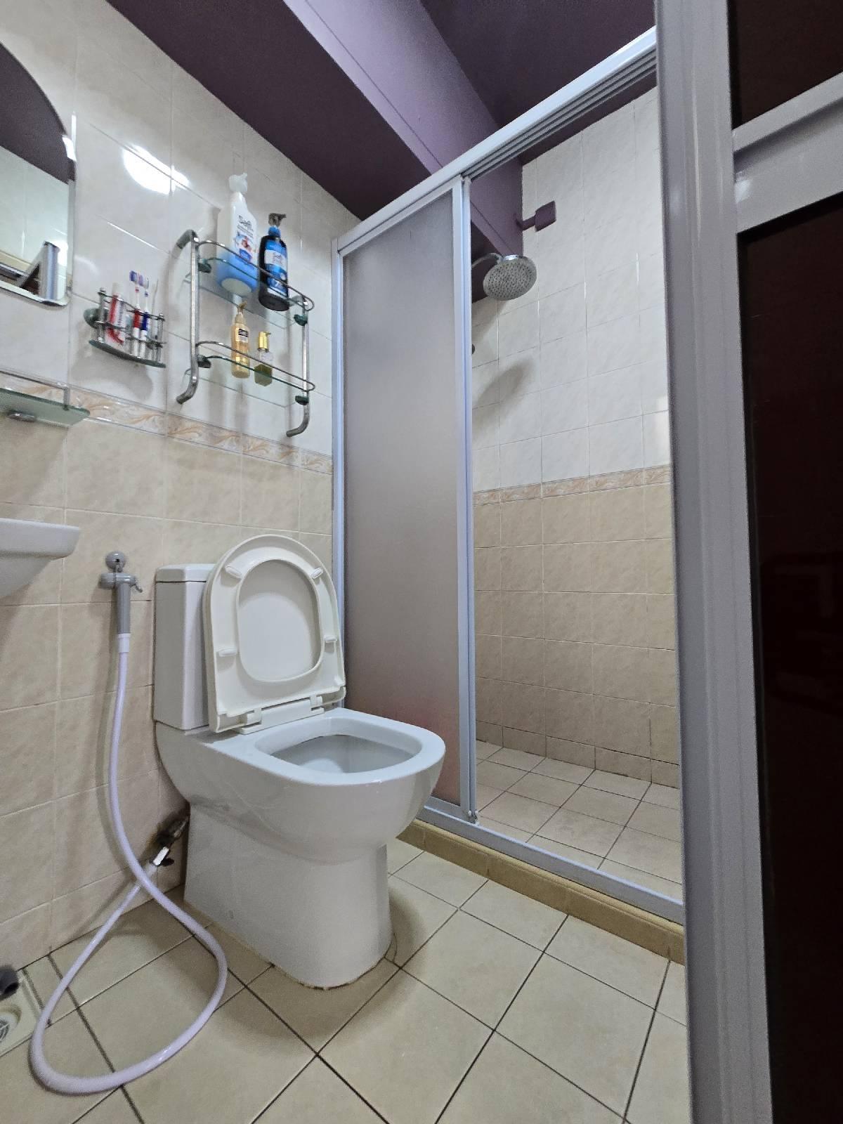 HDB Apartment for Sale: D27, 750492