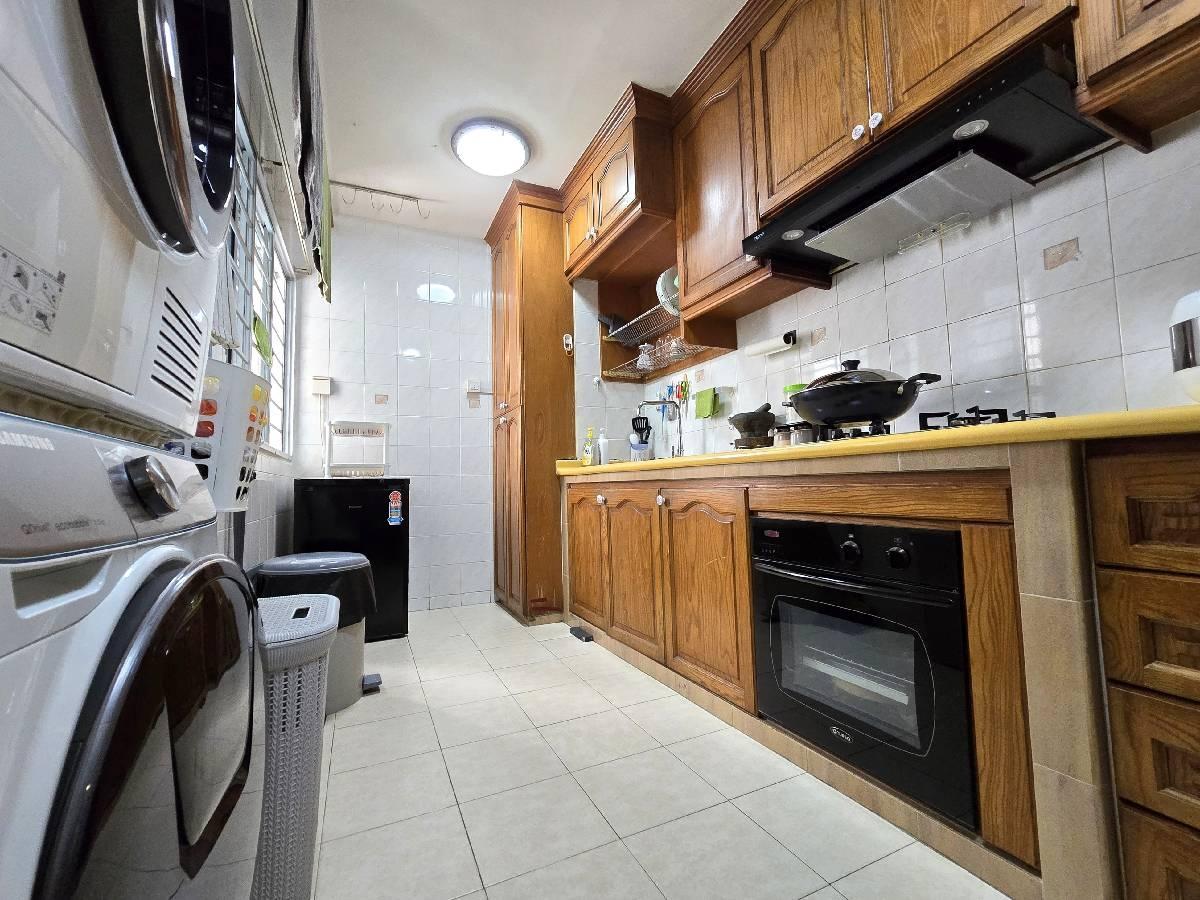 HDB Apartment for Sale: D27, 750492