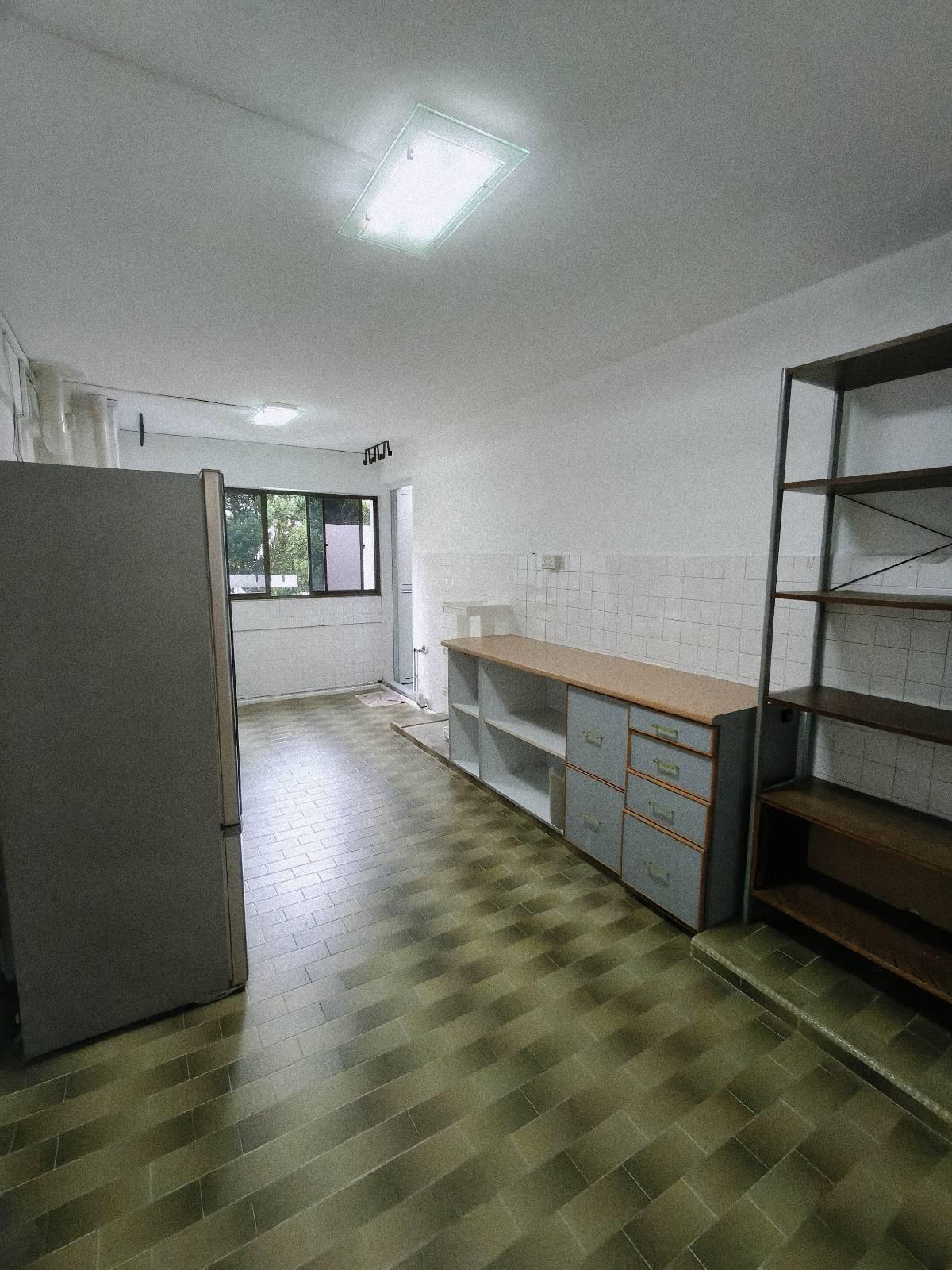 538 Ang Mo Kio Avenue 5 HDB Apartment For Sale, $430,000, 2 Bed 2 Bath 743 sqft $579.00 psf