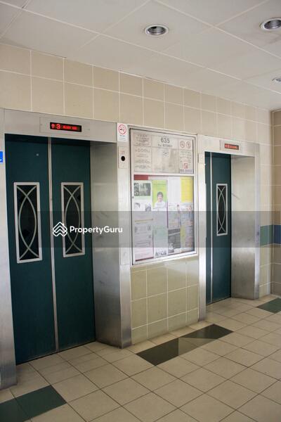 635 Woodlands Ring Road