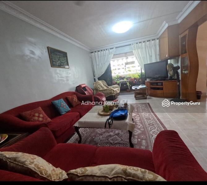 635 Woodlands Ring Road