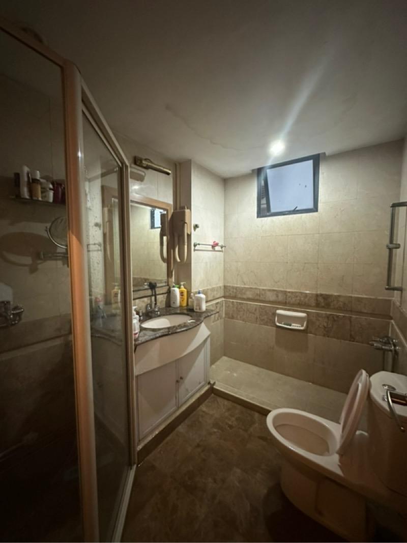 Regent Heights Condominium For Sale, $1,100,000, 3 Bed 3 Bath 1,023 sqft $1,075.00 psf