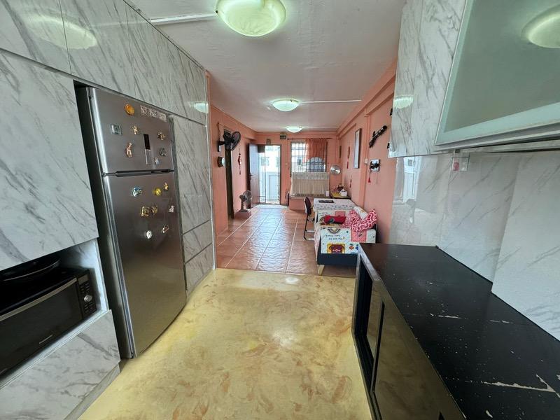 HDB Apartment for Sale: D18, 520411