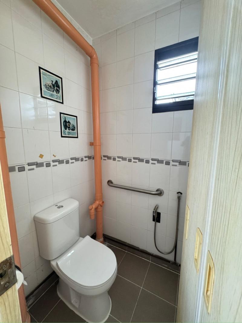 HDB Apartment for Sale: D18, 520411