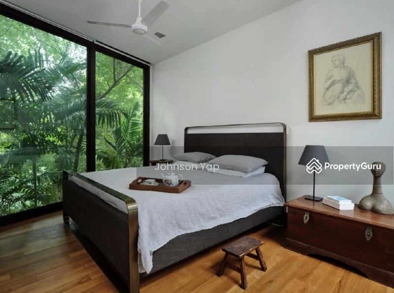 Apartment for Sale: Cairnhill, D09, 228000