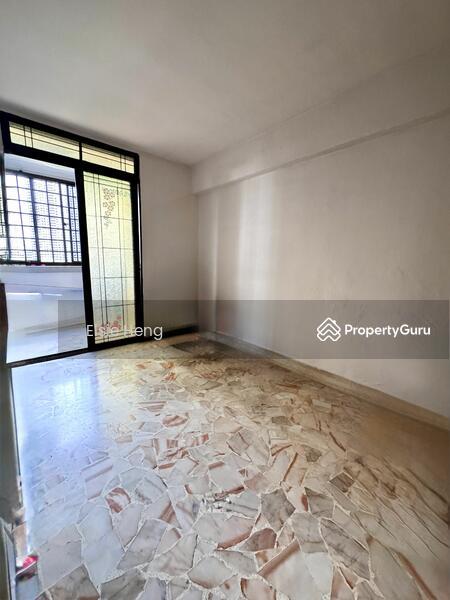 85 Commonwealth Close