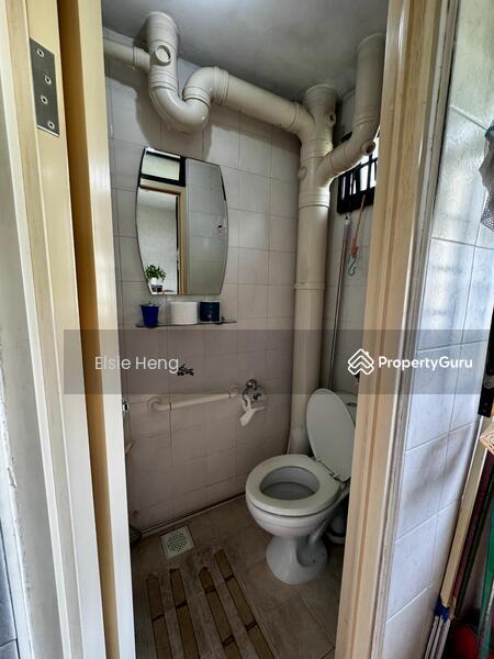 85 Commonwealth Close