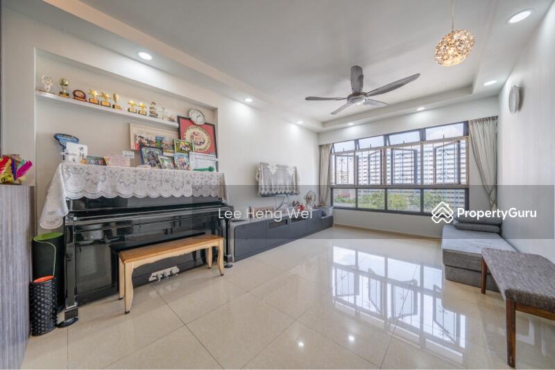 Prop-GPT: HDB Flat: D23  546B Segar Road