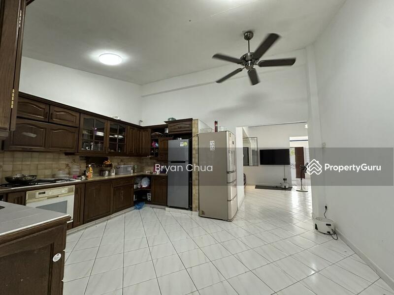 Original Condition Semi-D in Seletar Hills Estate